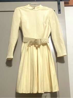 Vintage 1970s Trends by Jerrie Lurie Cream Pleated Knit Dress, Size 10